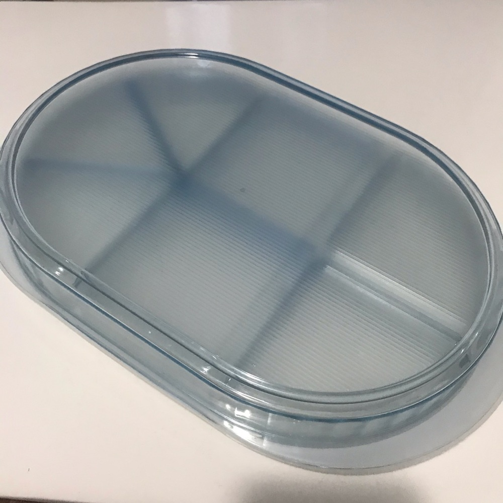 Tupperware Divided Tray - Picture 4 of 5